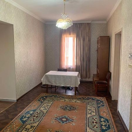 Tinas Sweet Home バトゥーミ エクステリア 写真